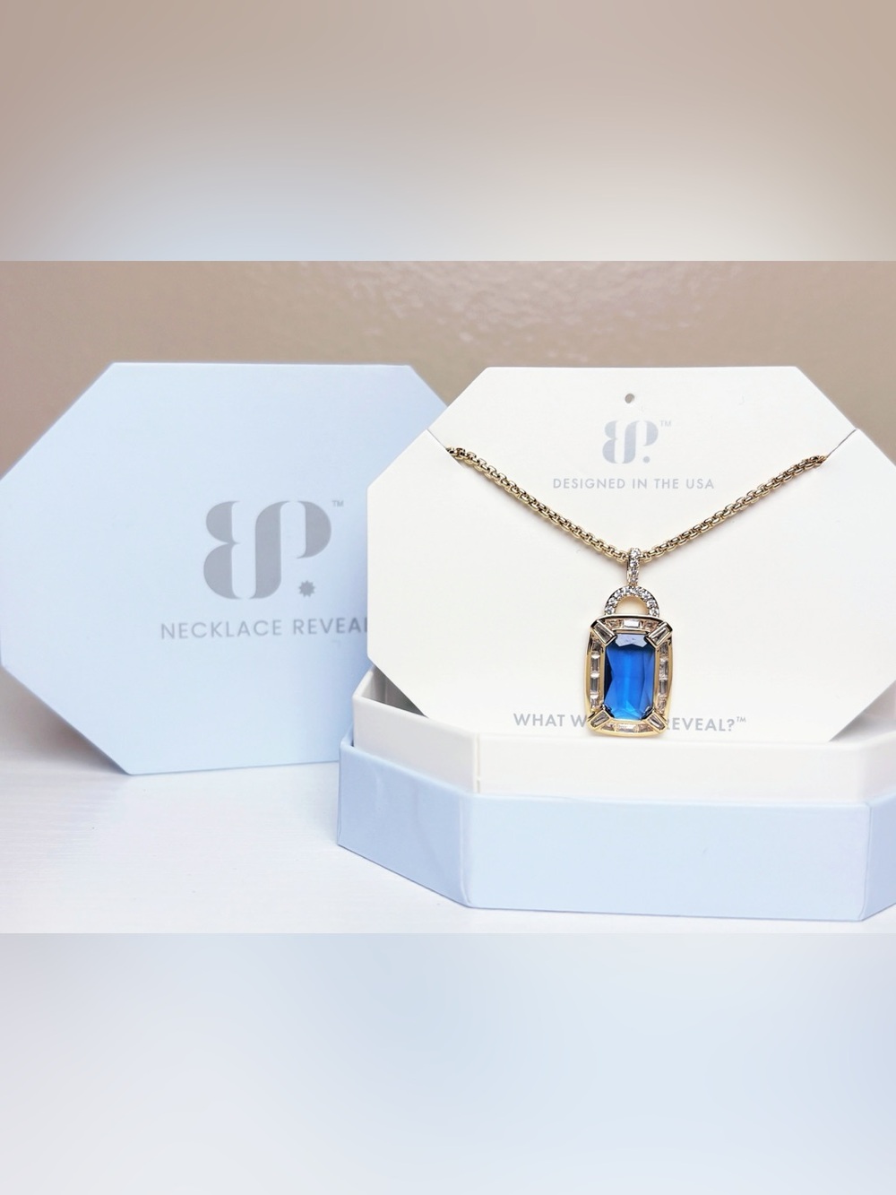 New Bomb Party Necklace A Locket of Dreams NK42965